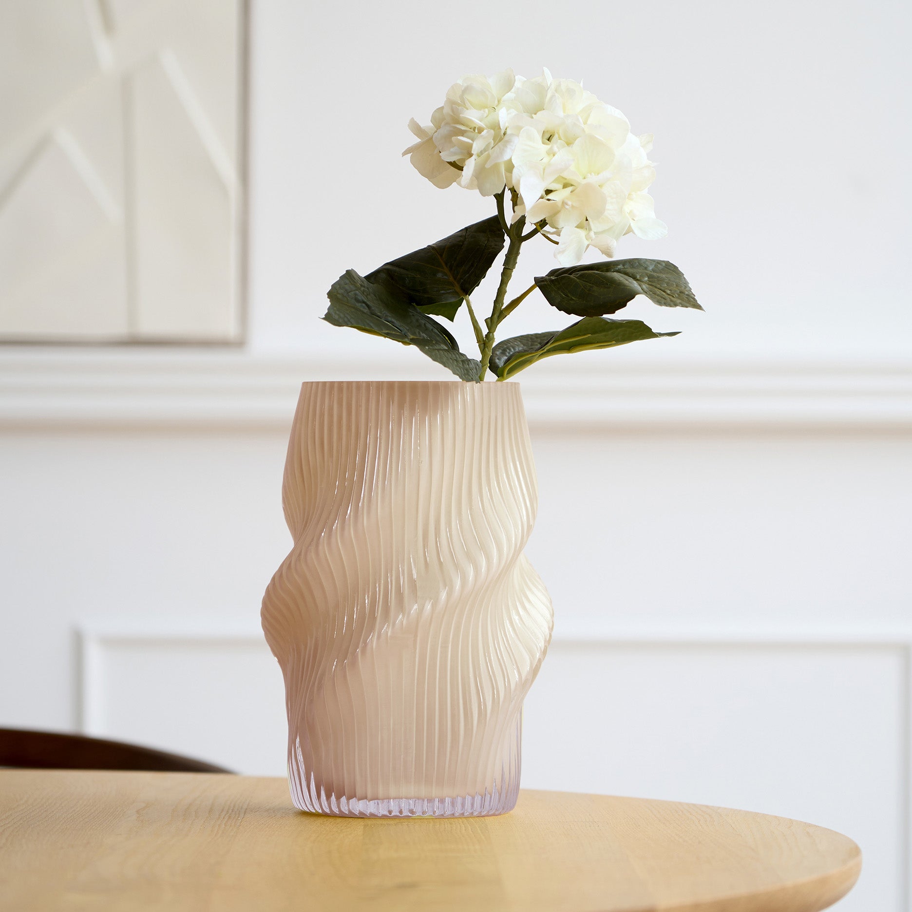 Wavy vase